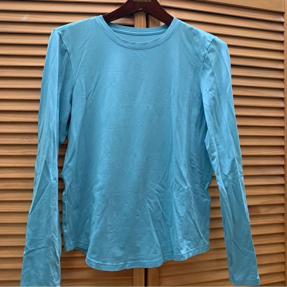 Lululemon Athletica Long Sleeve Baby Blue - Picture 4 of 4
